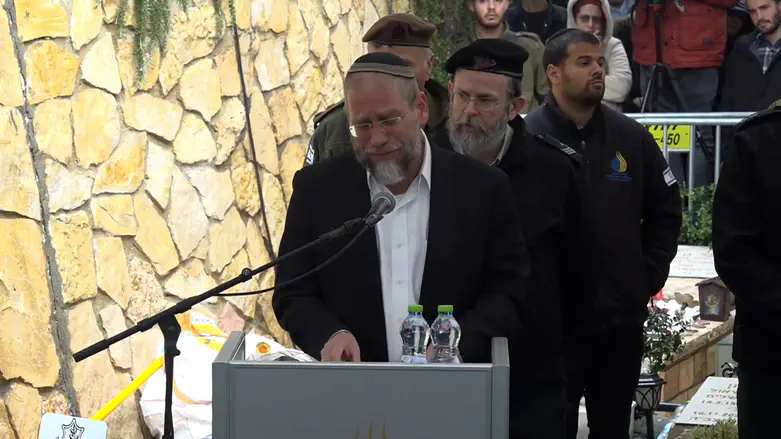 מתוך השידור החי באדיבות צביקי ריבקין חריצות, חיבור לתורה ודוגמה למופת