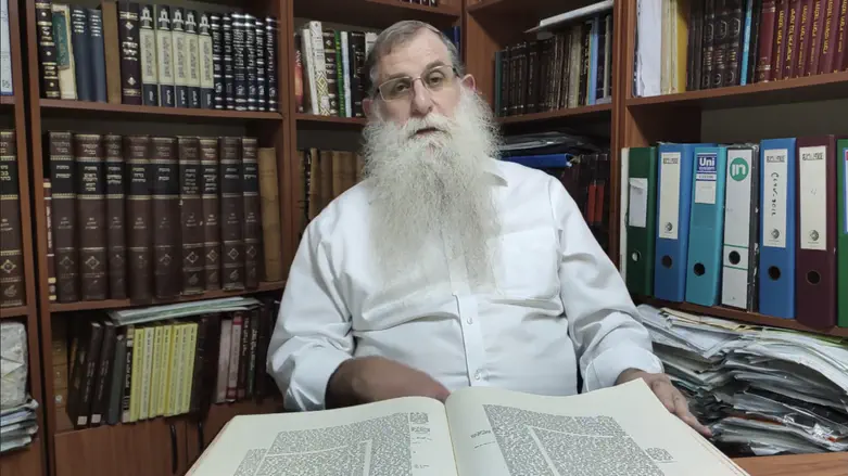 צילום: ללא הרב יחזקאל רפאלי פורש מראשות הישיבה