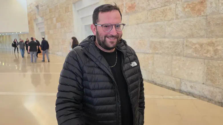 צילום: ערוץ 7 אוריך יוכל להמשיך לעמוד בקשר עם נתניהו
