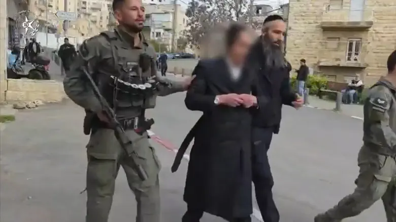 צילום: דוברות המשטרה עימותים אלימים בלשכת הגיוס בירושלים