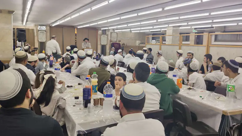 צפו: אירועי הקבלת פני רבו התקיימו בישיבות