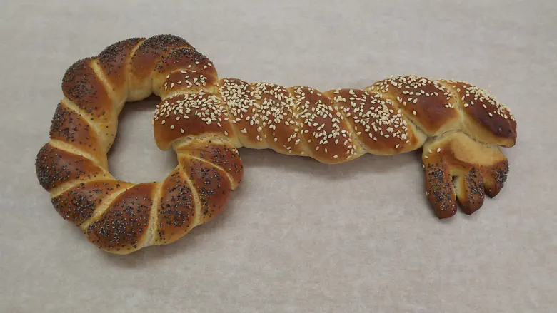 The secret of the "Schlissel Challah"