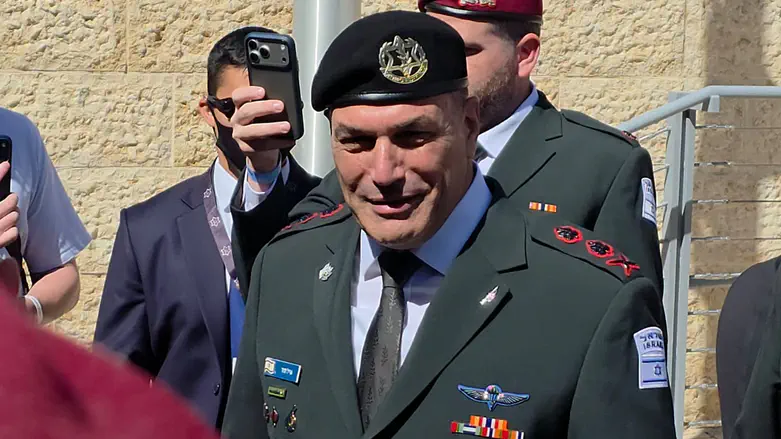 Chief of Staff's message to paratroopers at Yad Vashem