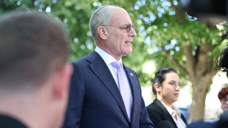 Ambassador Leiter stresses security and peace at Lebanon talks