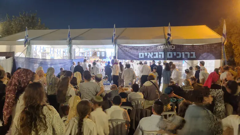 במאהל הגבורה: זוכרים את האחים