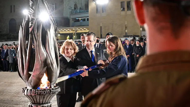 Herzog at Western Wall: Fallen soldiers’ legacy is a song of life