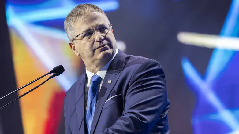 Kisch shares late son’s struggle in emotional Israel Prize speech