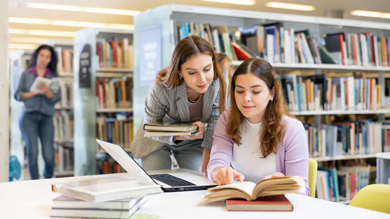 There's a smarter way to do college. It starts in Israel