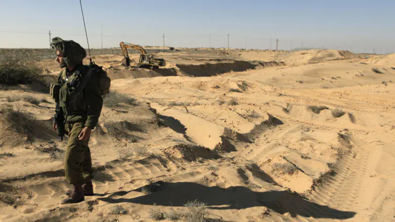 Israel helped Egypt arm Sinai. Now those guns point the wrong way