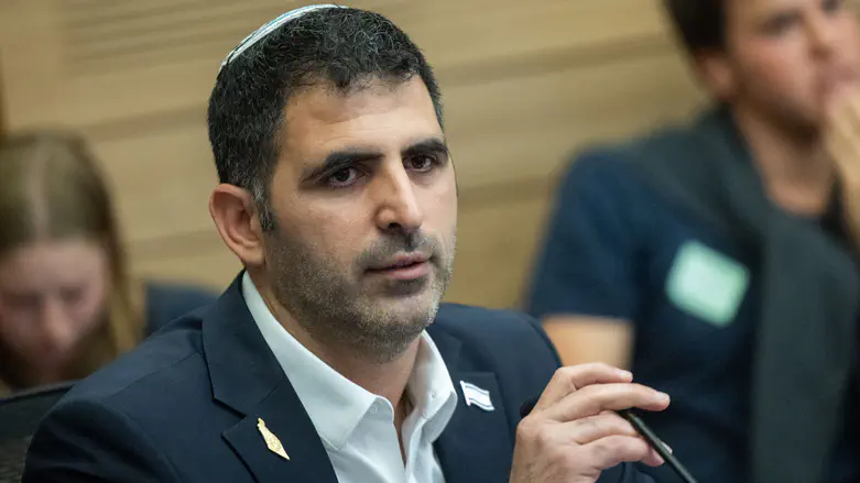 בג"ץ פסל, קרעי תקף: "דיקטטורים בגלימות"