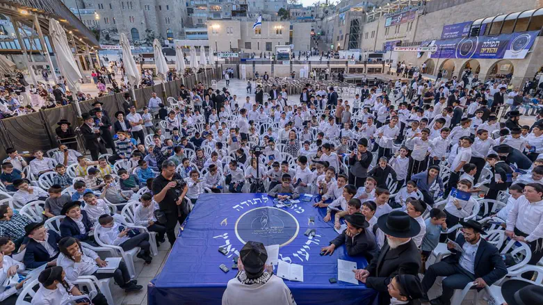 הרב לבל לילדים: "אתם הניצחון על הנאצים"