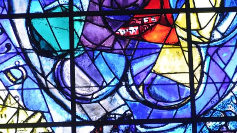 Flash 90 How light, vision, and Torah change reality