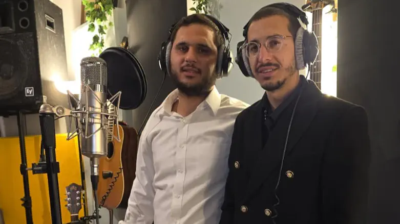 צילום עצמי הדואט שריגש עד דמעות
