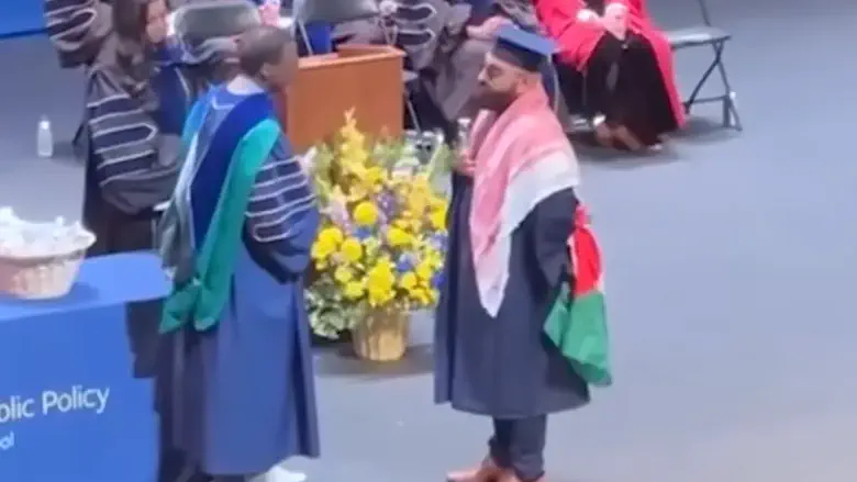Screenshot Lecturer refused to hand diploma to student with Palestinian flag