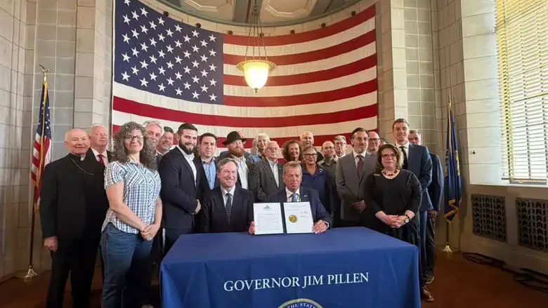 David Soffer Governor signs executive order to fight antisemitism