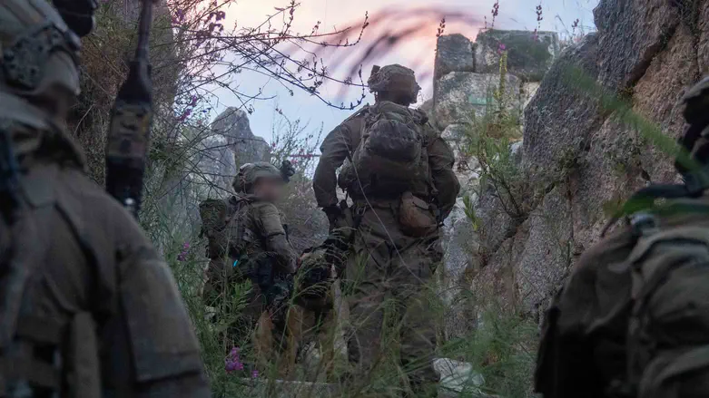 Golani troops operating in Beaufort sector