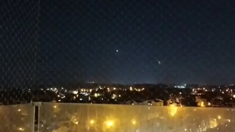 צילום: TPS Iran launches missiles at Israel