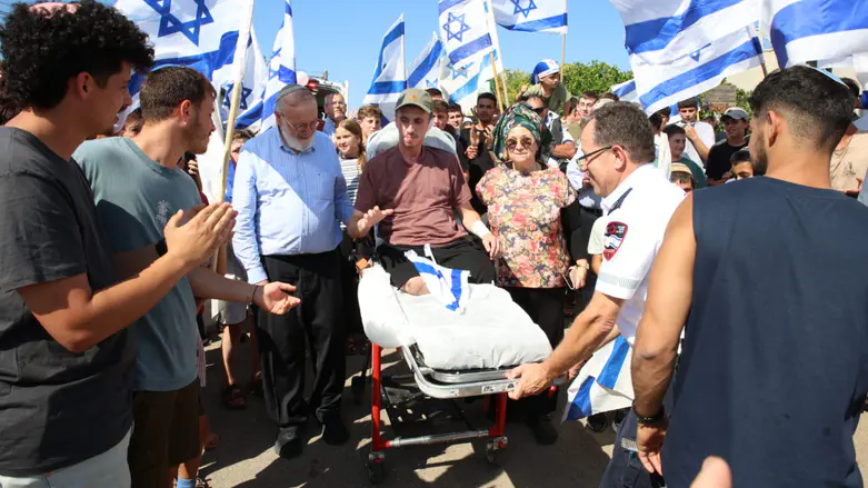 מתנאל קריגר שנפצע בלבנון חוזר הביתה