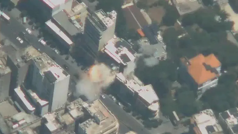 Israel responds with strikes on Hezbollah Beirut stronghold