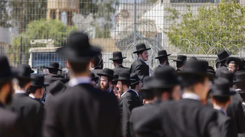 צילום: Tal Gal/Flash90 קרב הקרדיטים על שחרור העריק
