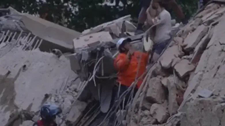 רעידת האדמה בוונצואלה: 589 נספים