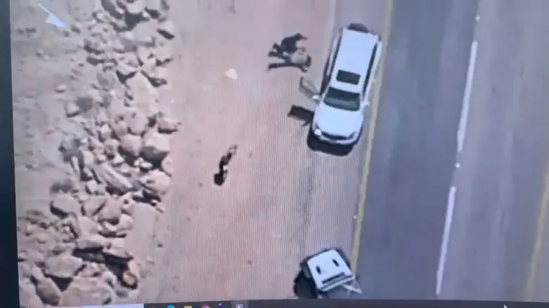 Undercover officers arrest weapons smugglers in the Negev