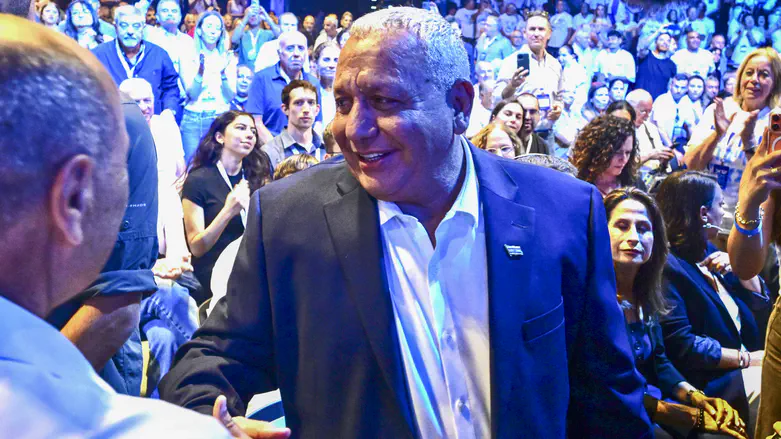 איזנקוט: "אהיה ראש הממשלה של כולם"