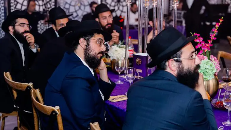 תופעה בחב”ד: נהירה למשרות ההוראה