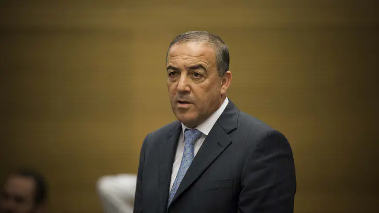 הח”כ הדרוזי לצד החרדים