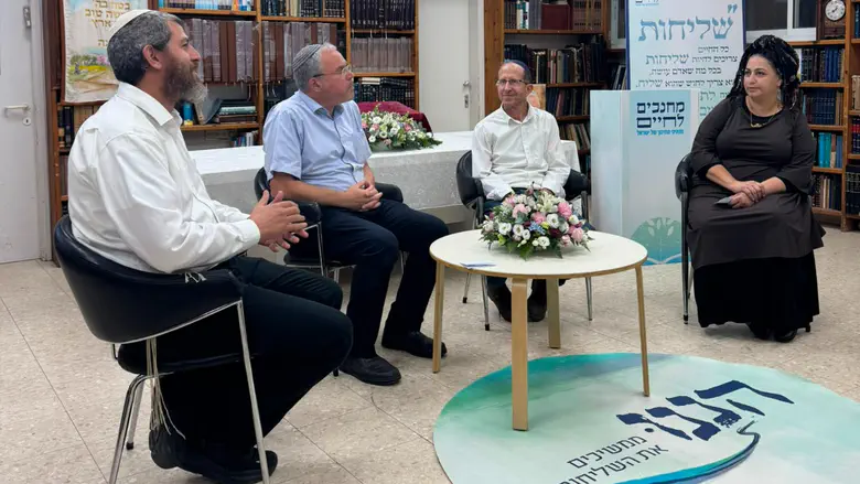 הרב יוני סמואל: „להחזיר את היחס לשליחות החינוכית”