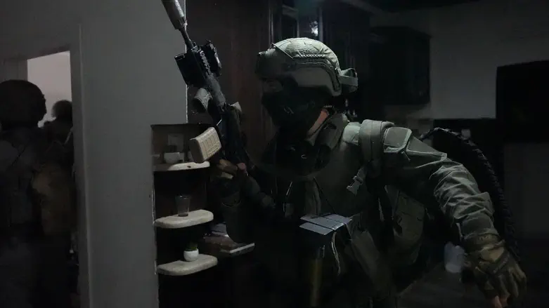 Israeli Police Arrest Dozens in Weapons and Drug Trafficking Operation
