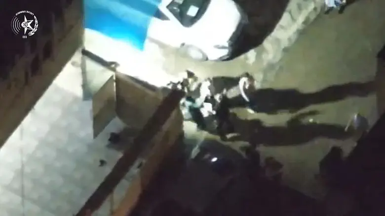 צילום: דוברות המשטרה שוטרים הותקפו באלימות בג'סר א-זרקא