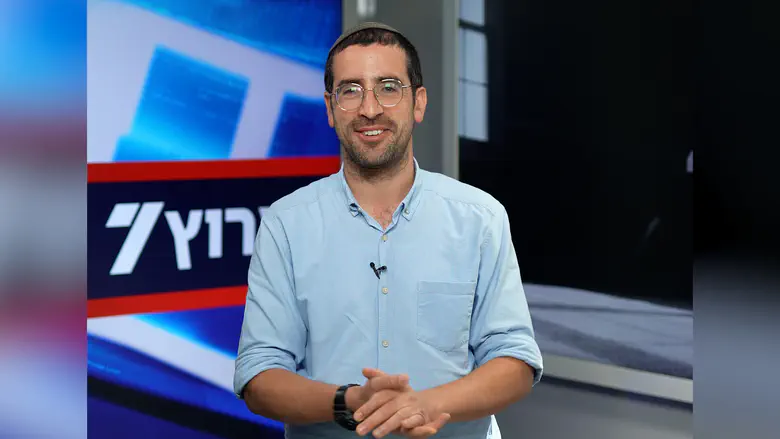 צילום: ערוץ 7 «Проснулись утром? Значит, от Вас не отказались»