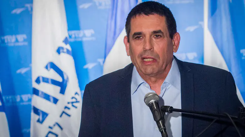 Flash 90 Jewish Yesh Atid MK on his way to Israel's Islamist party
