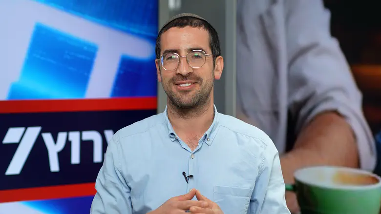 מה קורה כשאחד החברים יוצא מהחדר?