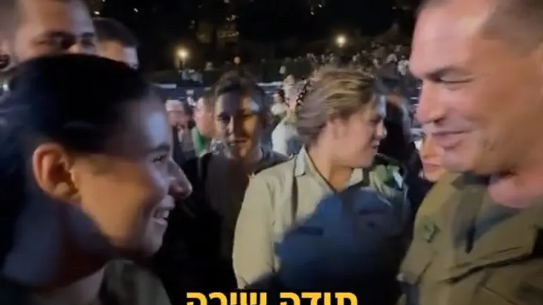 המפגש המרגש של הרמטכ”ל עם בת פקודו שנפל: „אבא שלך כל הזמן נגד עיניי”