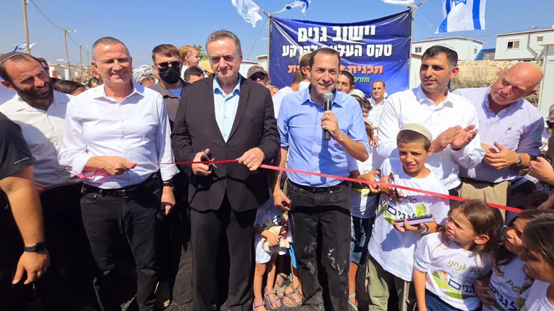 צילום: רועי חדי לאחר 21 שנים: היישוב גנים עלה מחדש לקרקע