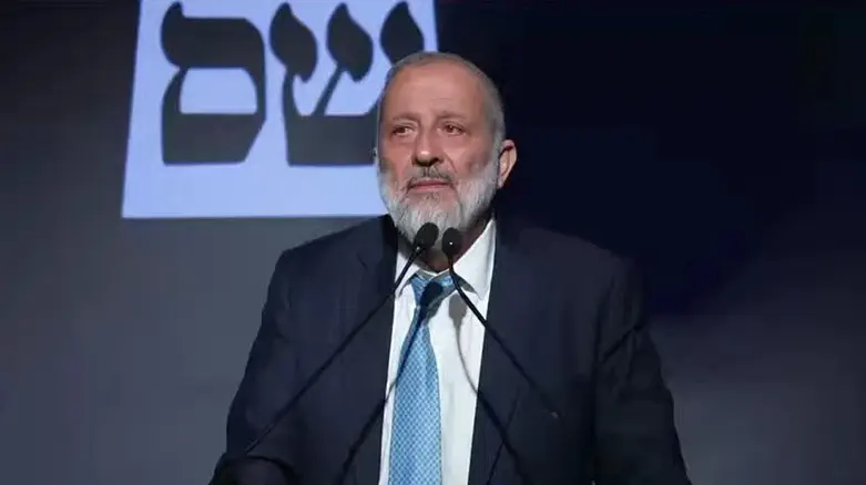 צילום: דוברות דרעי מזהיר: "נלחמים להרוס אותנו מבפנים"