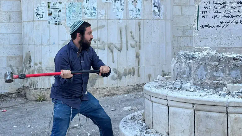 יאיר גולן במסר בערבית: „צבי סוכות לא פועל בחלל ריק. זו רוח נתניהו”