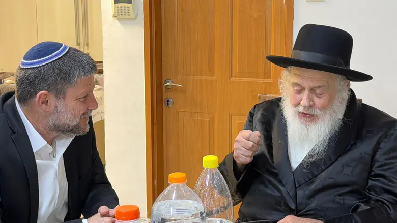 סמוטריץ' אצל רב חב"ד: "זה מסוכן מאוד"