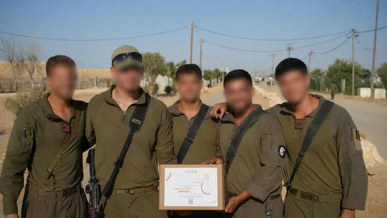 צילום: דובר צה"ל כך צה"ל נערך לארוחות ראש השנה ללוחמים