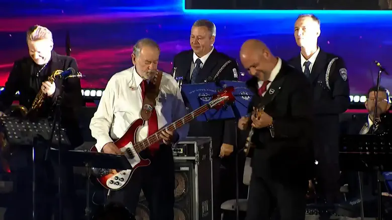 US Embassy in Israel Amb. Huckabee and Knesset Speaker get the crowd dancing