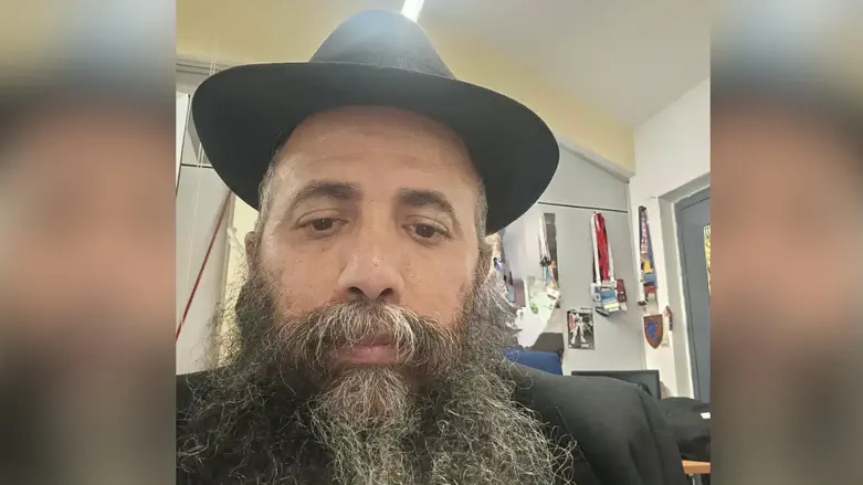 Chabad spokesperson Milan Chabad rabbi attacked at bus stop