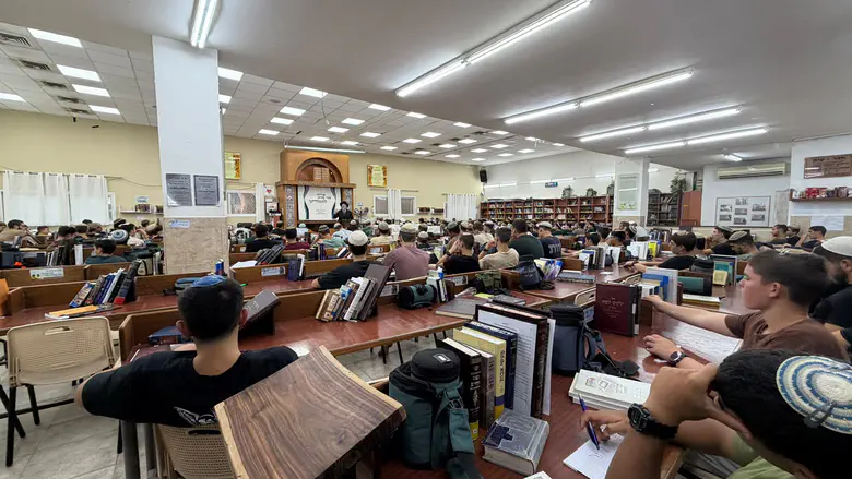 צילום: ללא האתגר של הרב לאו שהפך למבצע תורני בדימונה