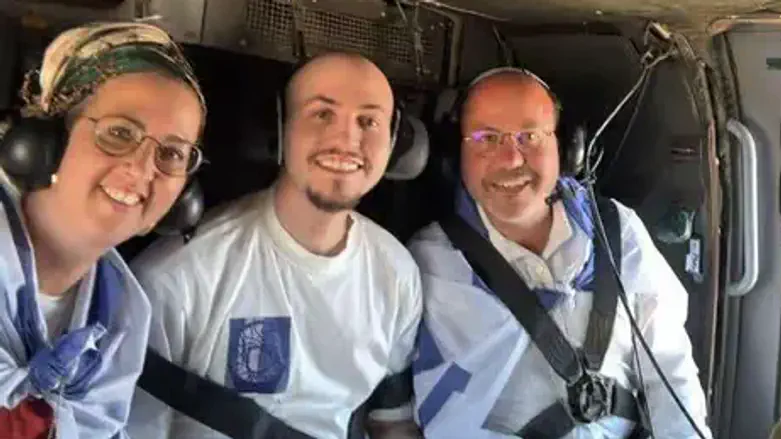 צילום: דובר צה"ל "איתן מחייך - והחוטפים שלו מחוסלים"