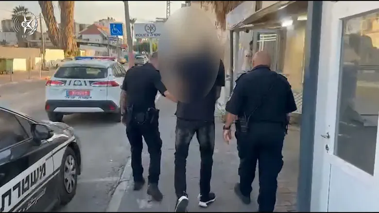 Watch: Motorcyclist runs over police officer in Lod and flees
