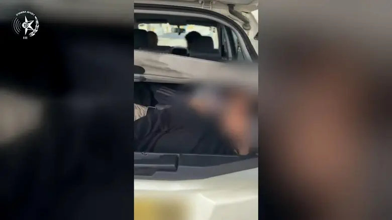 Arabs found crammed in trunk attempting to enter Jerusalem