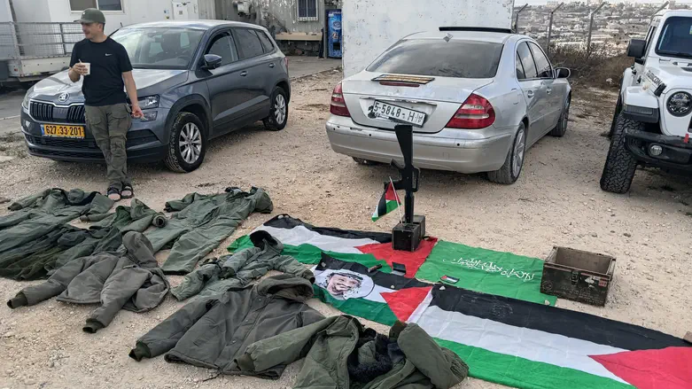 Vehicle inspection leads to weapons discovery in Dura