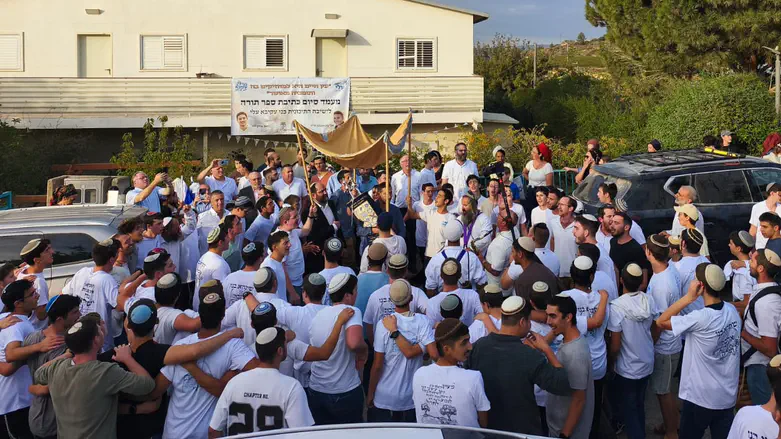 צילום: ישיבת בני עקיבא עלי בישיבה בעלי הנציחו את יואב ואלישע הי"ד