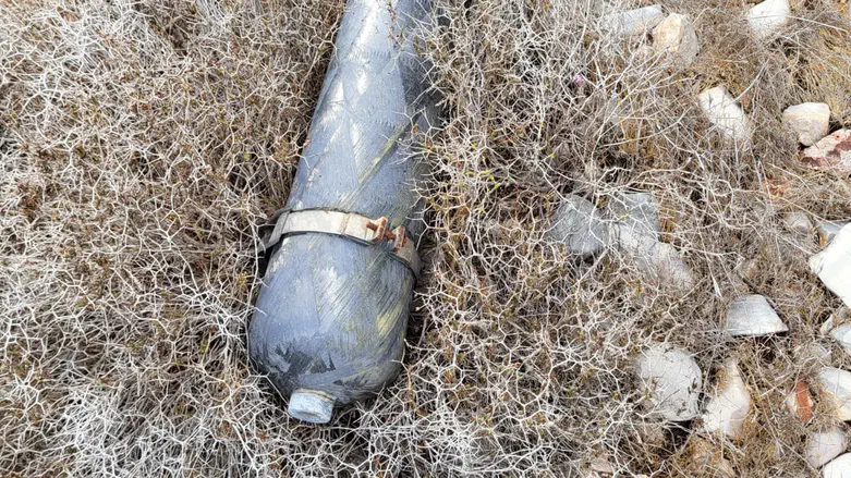 הערנות הצילה חיים: ילד בן 9 מקדומים מצא שריד של טיל איראני סמוך ליישוב
